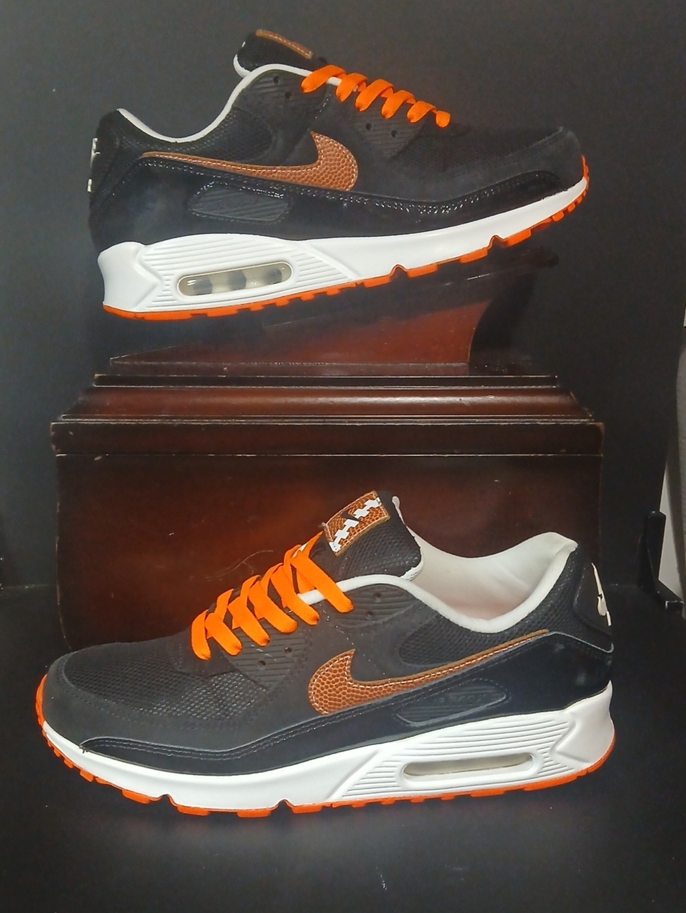 Nike Air Max 90' "FOOTBALL" (2021) Mens Size-10.5. 100%AUTHENTIC!